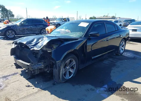 2012 Dodge Charger Sxt z USA, uszkodzony, nr VIN 2C3CDXHGXCH253441